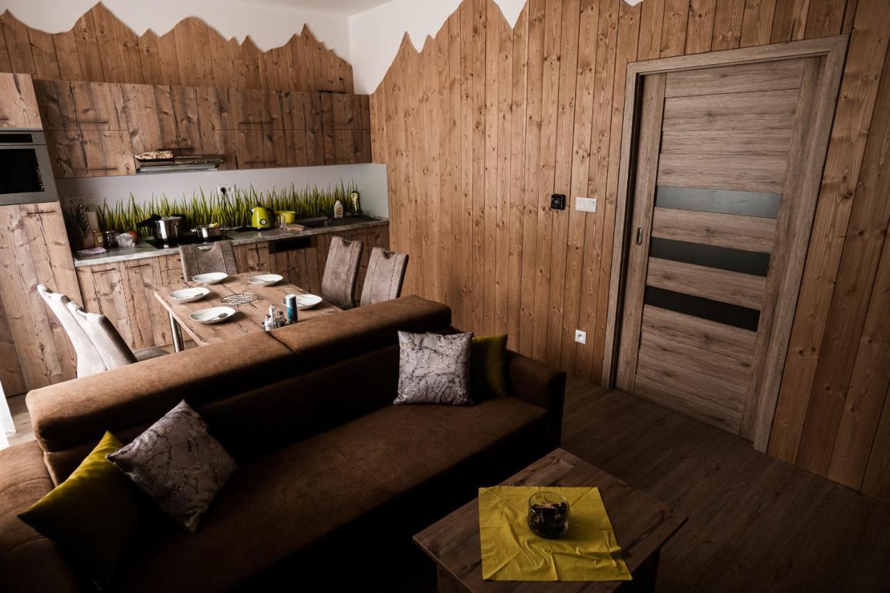 Magic Bernard, Stary Smokovec Apartment วิสโซเค ดาตรี ภายนอก รูปภาพ