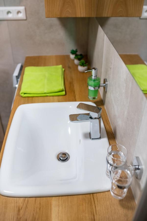 Magic Bernard, Stary Smokovec Apartment วิสโซเค ดาตรี ภายนอก รูปภาพ