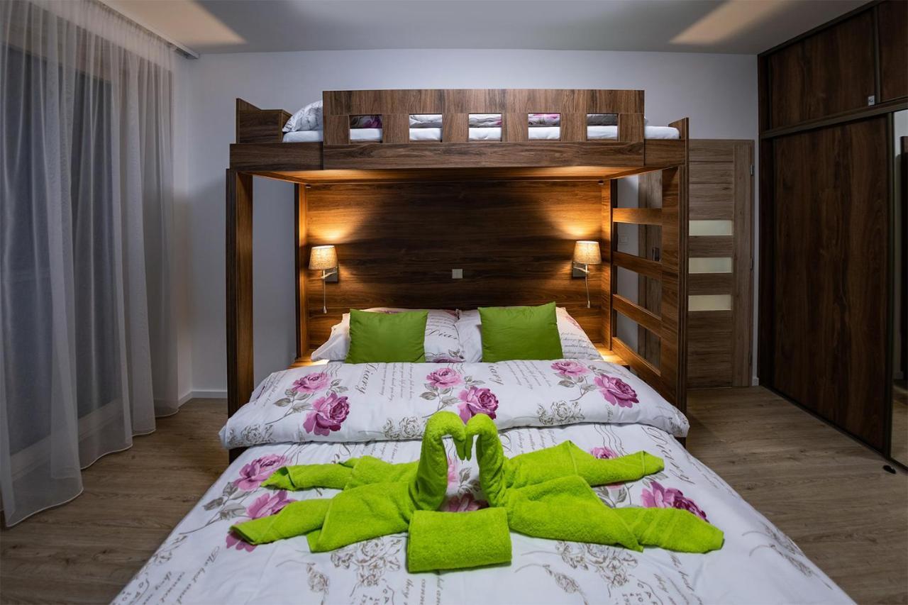 Magic Bernard, Stary Smokovec Apartment วิสโซเค ดาตรี ภายนอก รูปภาพ
