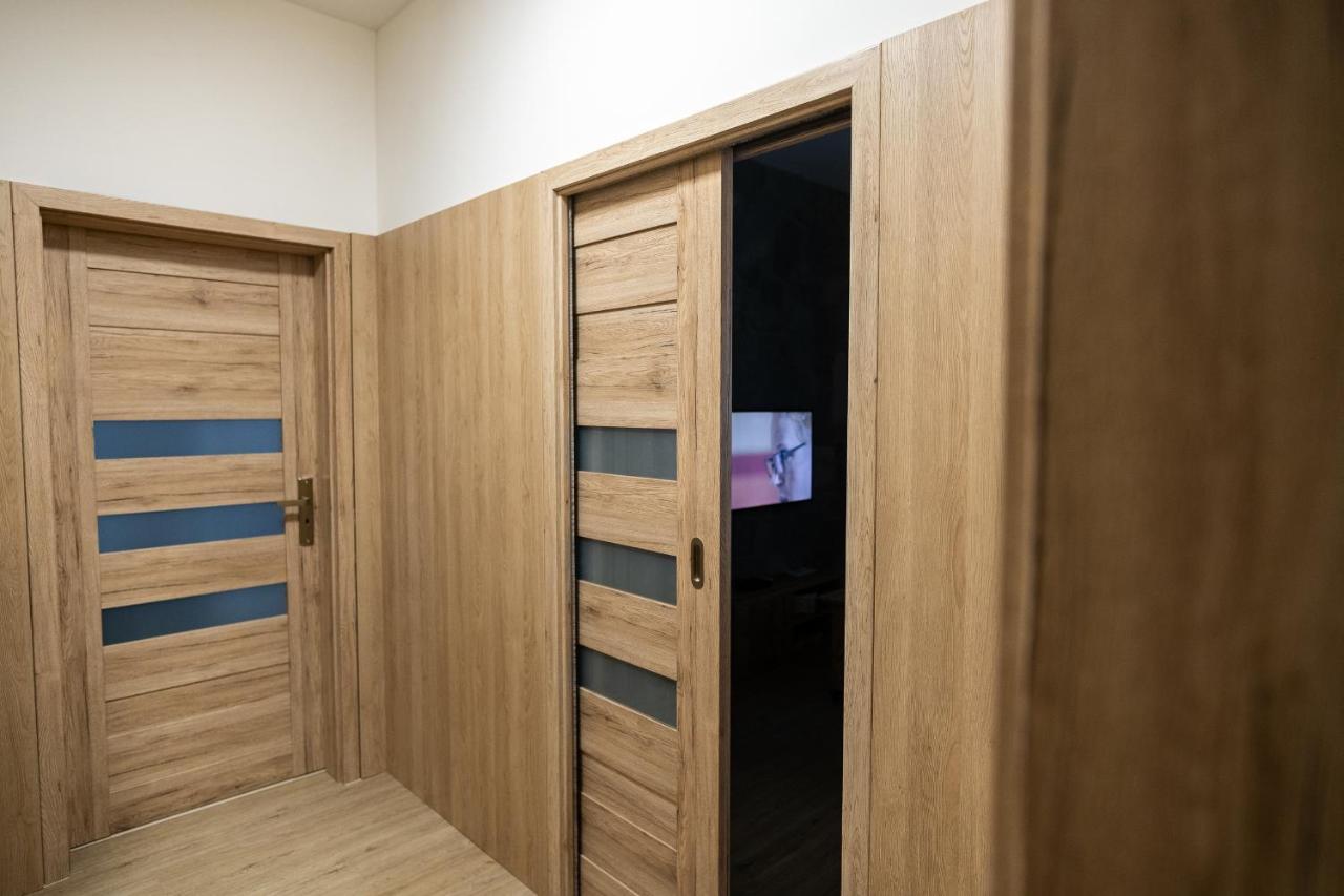 Magic Bernard, Stary Smokovec Apartment วิสโซเค ดาตรี ภายนอก รูปภาพ