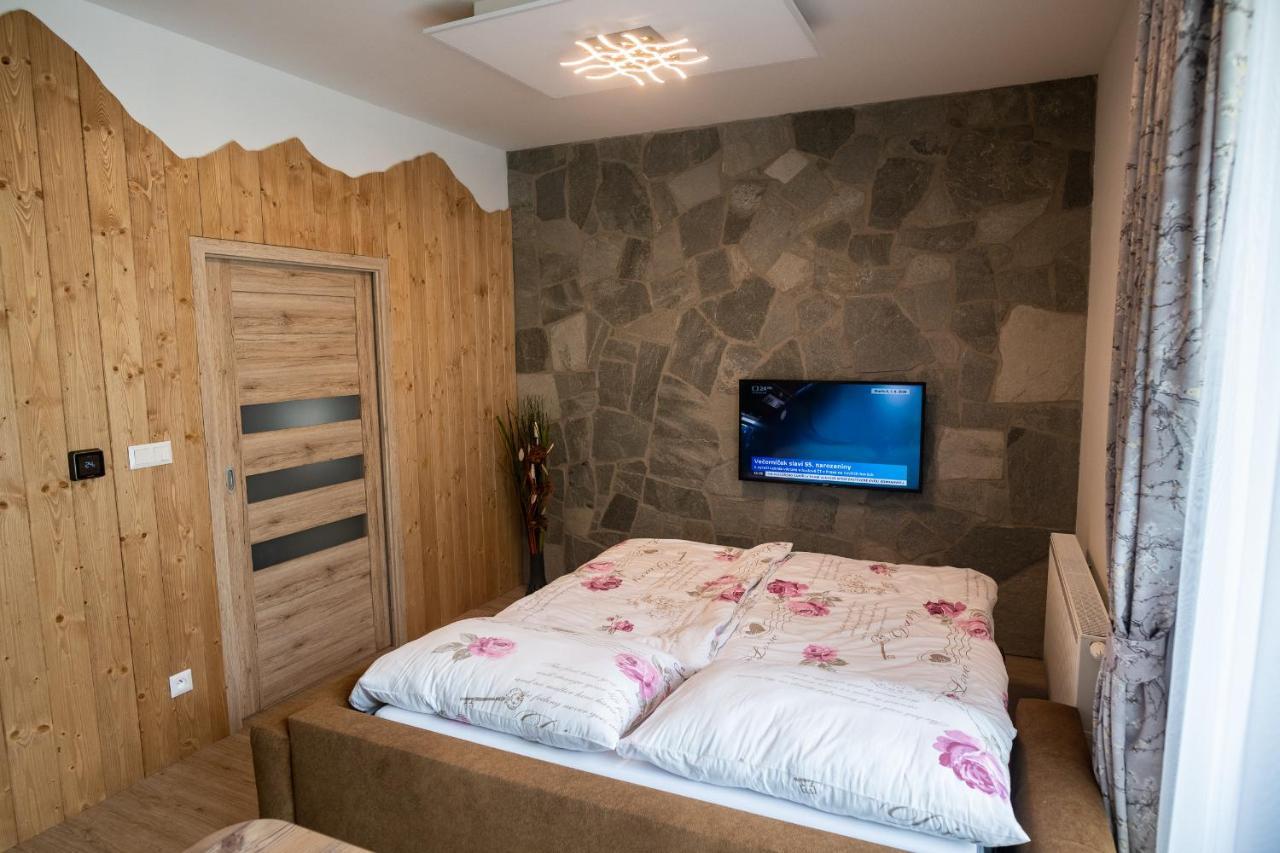 Magic Bernard, Stary Smokovec Apartment วิสโซเค ดาตรี ภายนอก รูปภาพ